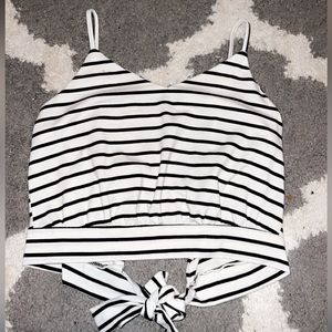 black/white cropped shirt : size - medium